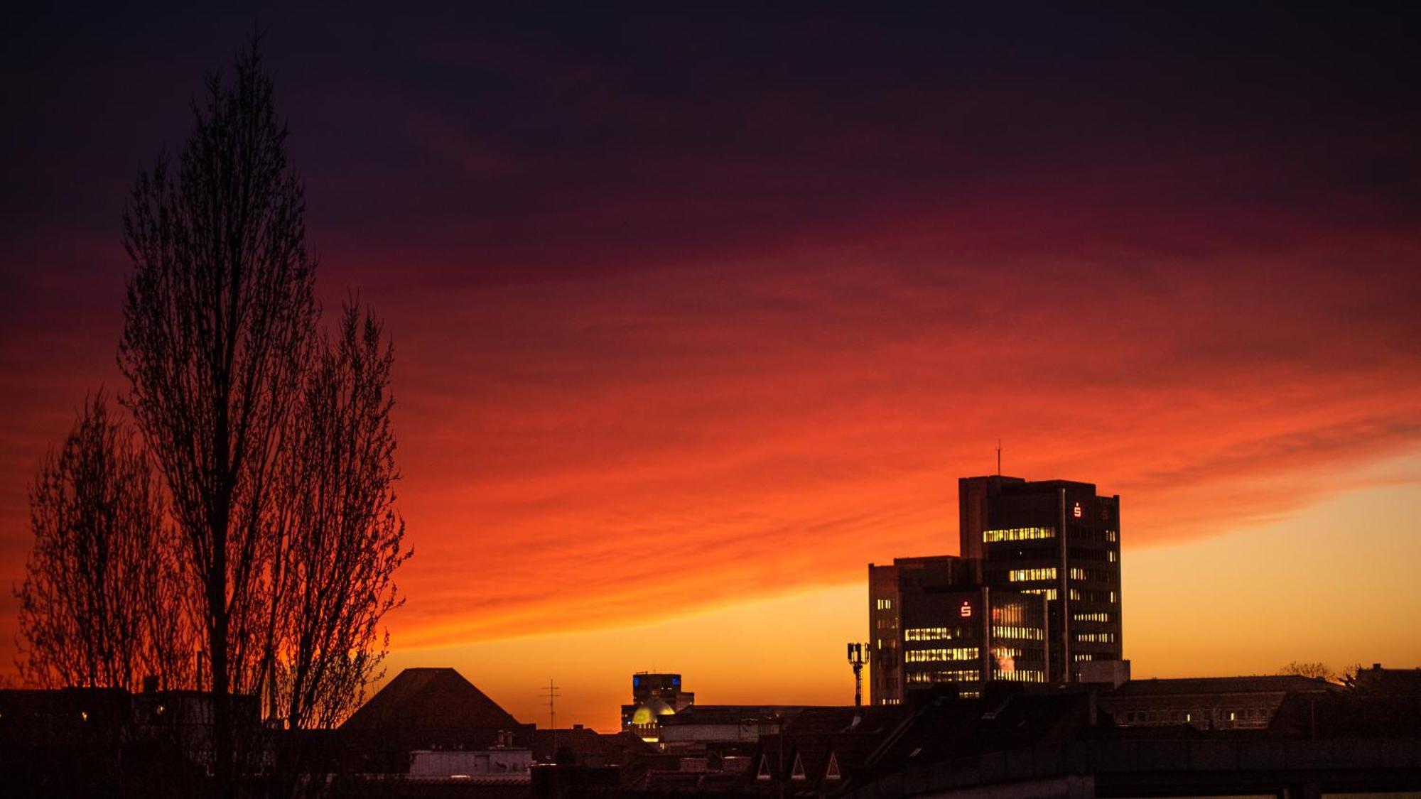 Eich-Penthouse, Zentral Am Stadtwald Mit Ausblick Ueber Die Stadt, 24H Self Check-In, Netflix, Disneyplus Hannover Exterior foto
